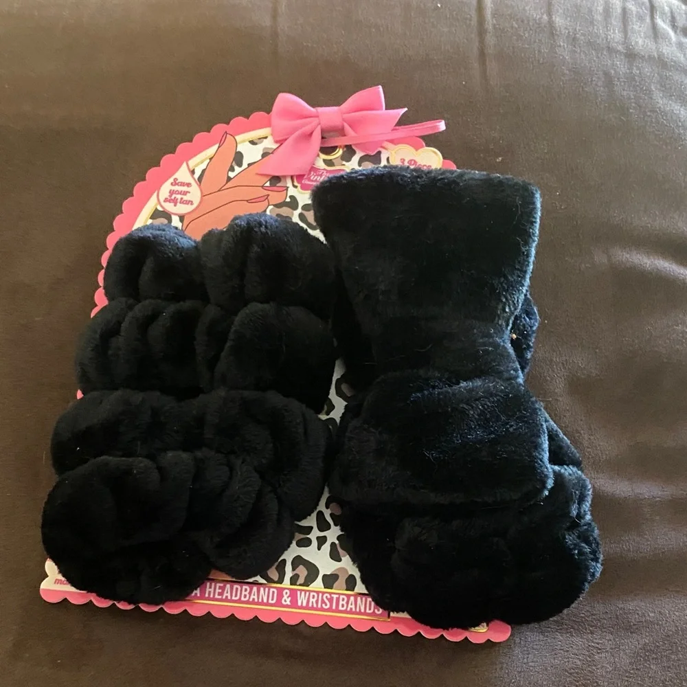 Spa Black Plush Headband & Wristband Set - Soft Hair Accessories